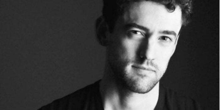 El actor Luis Gerardo Méndez lanza marca de mezcal