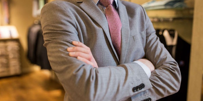 10 claves para elegir el traje perfecto para una cita de negocios