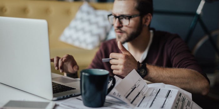 8 in 10 Employees Live Paycheck to Paycheck -- How You Can Help Them Break the Cycle