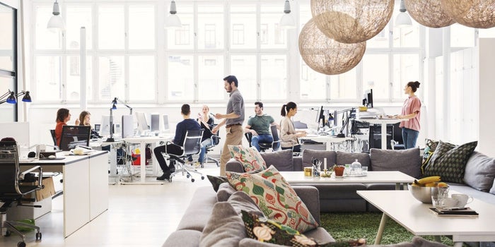 More Than 4 Walls: How to Transform Your Company Into a Community