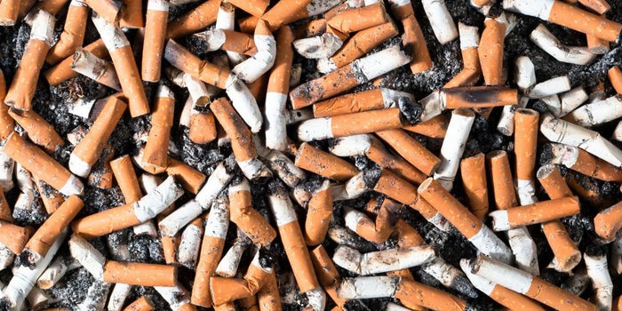 ¿Papel a base de colillas de cigarro?