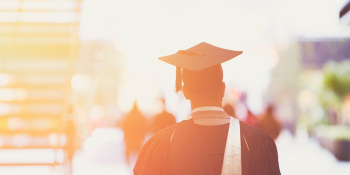 How to Recruit Soon-to-Be College Grads Before It's Too Late