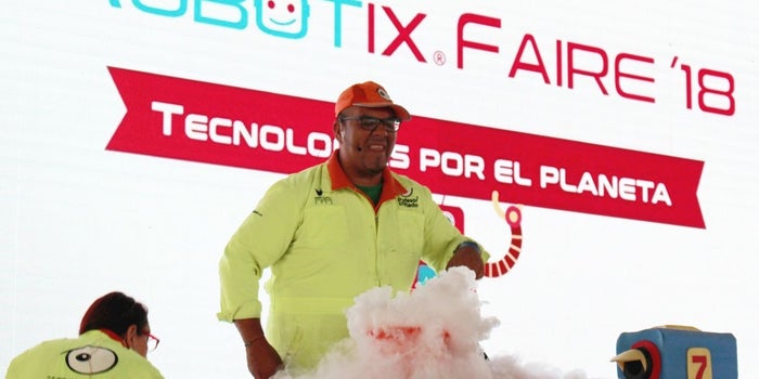 Niños mexicanos buscan salvar a los animales con robots