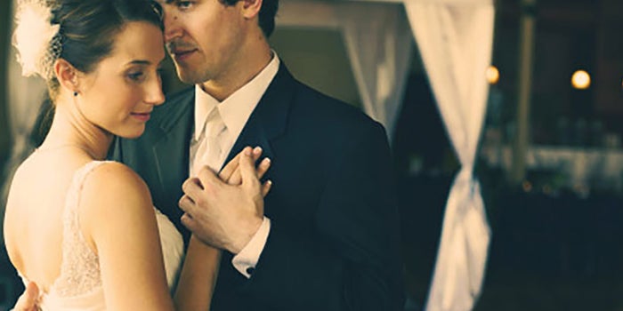 Alquiler de ropa y accesorios para novios