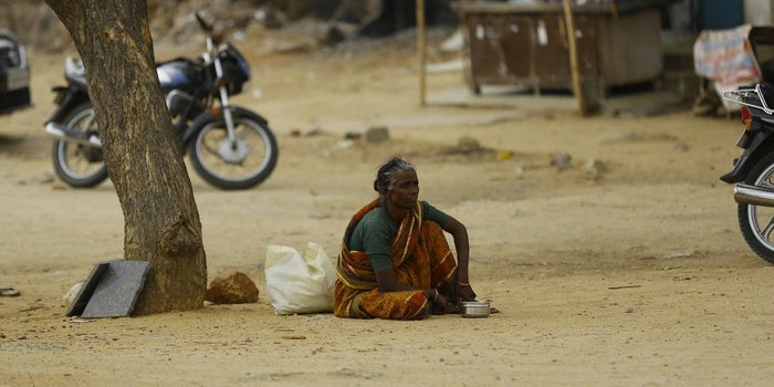 Migrant Workers Get Free Food Grains, Portable Ration Cards and Subsidised Rental Housing Under INR 20 Lakh Cr Special Package