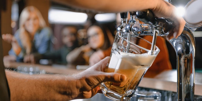 ¿Eres mesero o bartender? Grupo Modelo y Beerhouse.mx abren una plataforma para ayudarte