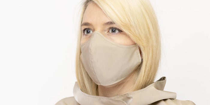 Moda en tiempos de pandemia: ¿Este será el traje que deberás usar para viajar en avión?