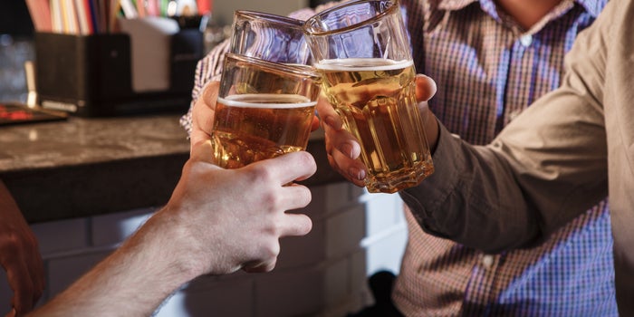 Así celebran la llegada de un camión de cervezas en Saltillo