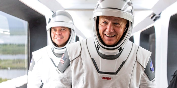 Conoce al mexicano que trabajó en X Men y hoy diseñó los trajes para los astronautas de SpaceX