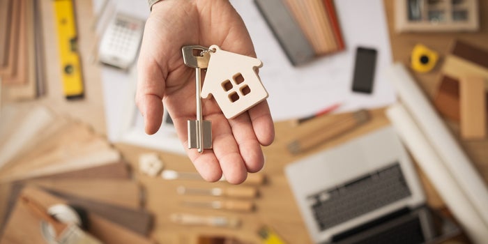 Cómo invertir en bienes raíces y no solo comprar inmuebles