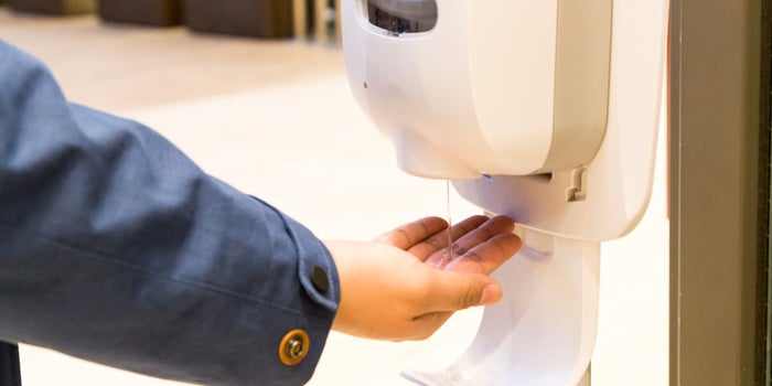Los 8 productos que necesitarás para reabrir tus oficinas