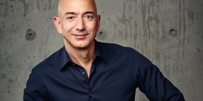 Jeff Bezos ganó 13,000 millones de dólares este lunes