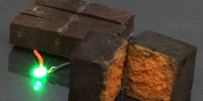 La química convierte ladrillos ordinarios en conductores de energía