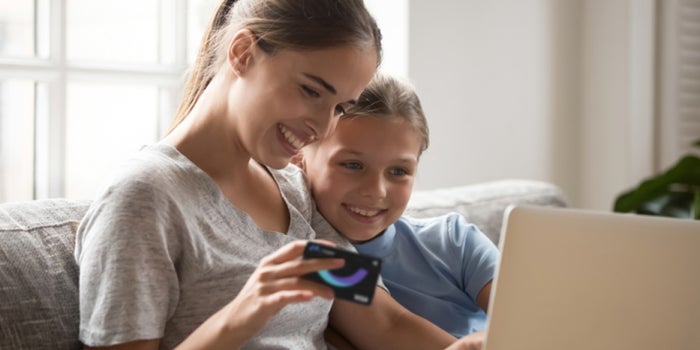 Estos emprendedores quieren que los niños aprendan a ahorrar