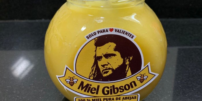 Emprendedora de 'Miel Gibson' sube sus ventas tras las amenazas de los abogados del actor