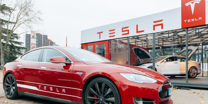 Tesla demanda a Donald Trump por los aranceles impuestos a China