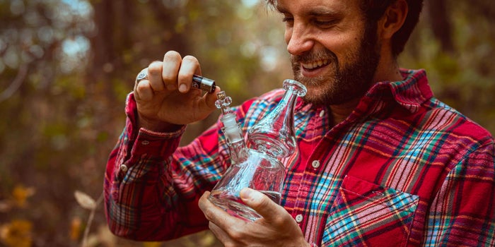 Looking To Try Smoking Weed Resin For The First Time? This Guide Will Help