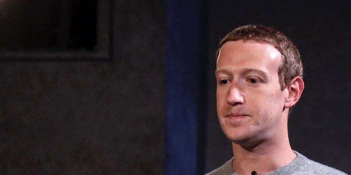 Facebook prohibirá la negación del Holocausto