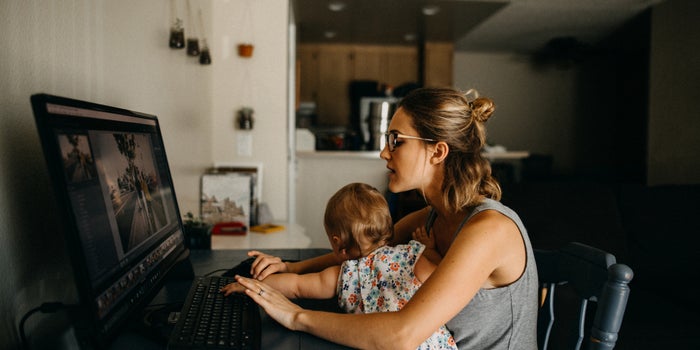 Working Moms Are Relying On CBD Oil To Battle Their Busy Lives During The Pandemic