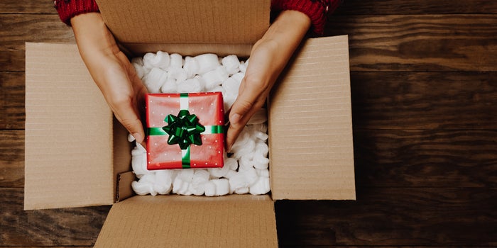 What Entrepreneurs Need to Know About Holiday Shipping This Year