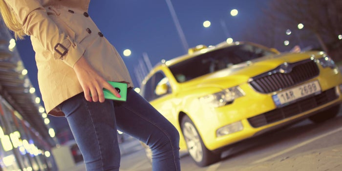 ¿Eres taxista, repartidor o agente de viaje? Estos trabajos podrían desaparecer