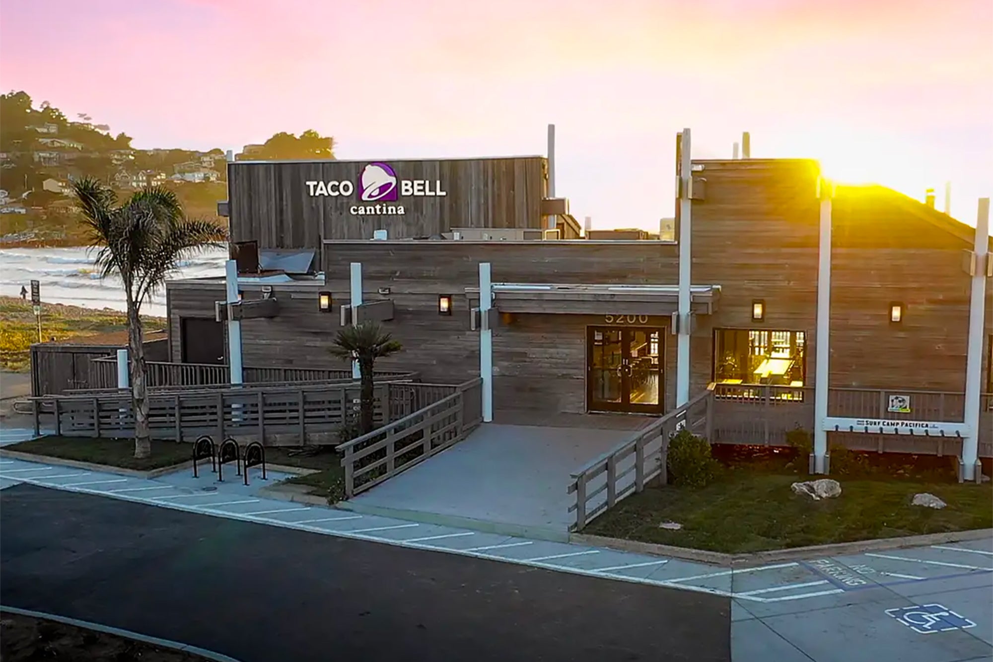 The 'Nicest Taco Bell in the World' Is Exploding on TikTok, as People Marvel at the Beachfront Views and Boozy Drinks