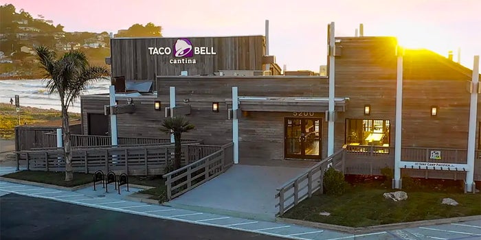 VIDEO: El 'Taco Bell más bonito del mundo' está explotando en TikTok