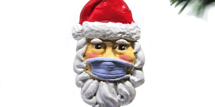 Los 'Santas enmascarados' emerge como un éxito navideño para estas marcas