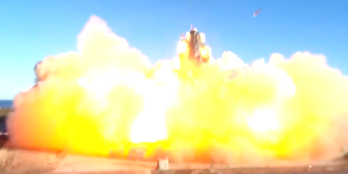 VIDEO: Así explotó el prototipo de la nave espacial de SpaceX en un aterrizaje