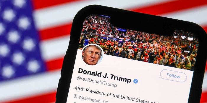 Twitter ahora etiqueta los tuits de Trump con un recordatorio de que ganó Biden