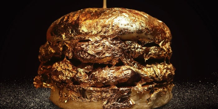 24-Karat Hamburger Created in Colombia, Whose Value Is Just as Extravagant as Its Appearance