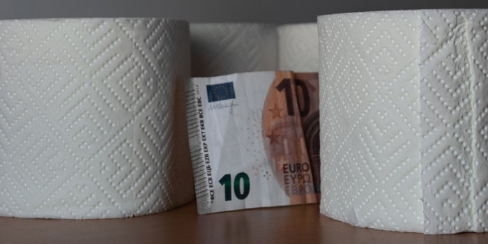 This Company Fines Its Employees for Going to the Bathroom; Considers Them 'Lazy'
