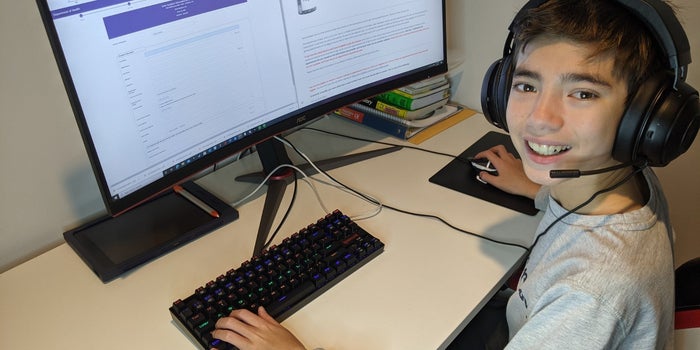 Conoce a Samuel Keusch, el niño de 12 años que ayuda a los abuelitos a conseguir citas de vacunación