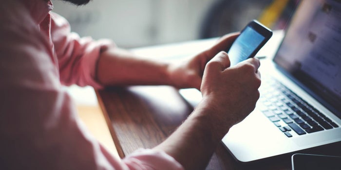 ¿Cómo solicitar una factura en el SAT desde tu celular?