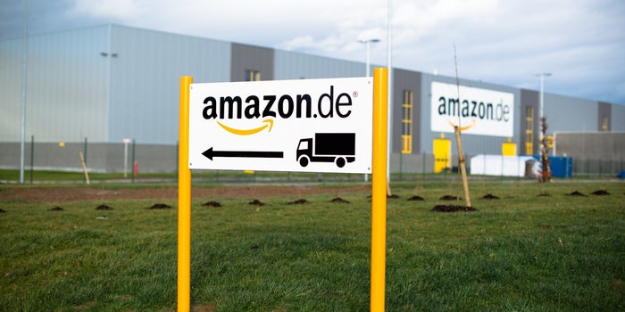 Trabajadores de Amazon luchan por mejorar sus condiciones laborales