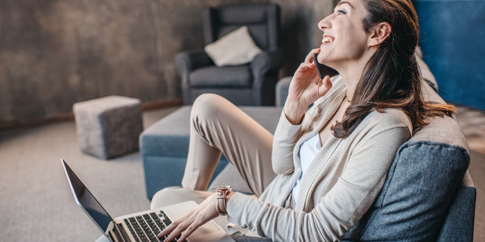 ¿Cuándo nació el trabajo remoto y cuáles son sus beneficios?