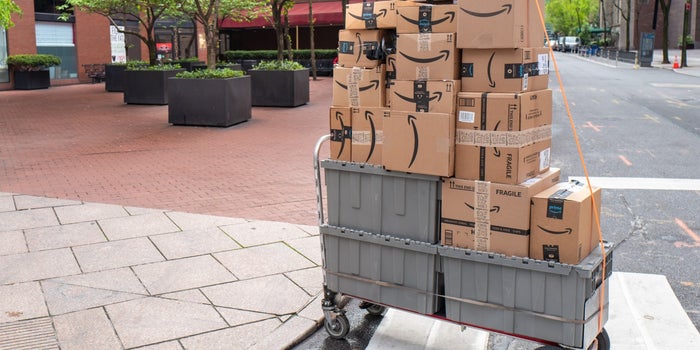 Empleados de Amazon detallan condiciones insalubres de trabajo