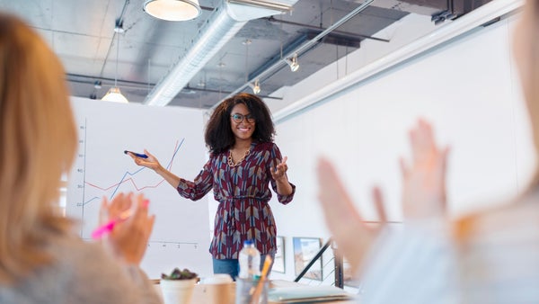 If You Want to Be an Unforgettable Presenter, Master These 4 Techniques