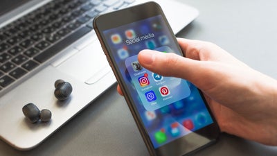I Love Social Media. Here Are 3 Reasons Why I Regularly Delete (and Re-Download) the Apps From My Phone.