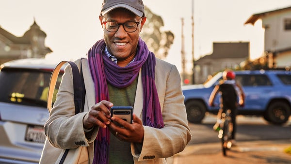 Powerful Ways to Reach Local Customers Using LinkedIn