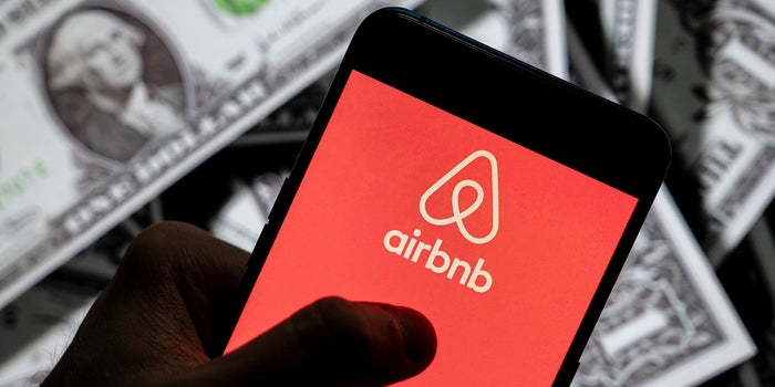 Internet ataca a Airbnb por altos precios y tarifas ocultas: 'Estos precios son ridículos'