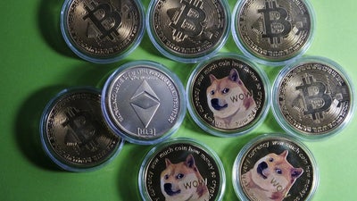 SafeMoon: New Dogecoin or Ponzi scheme?