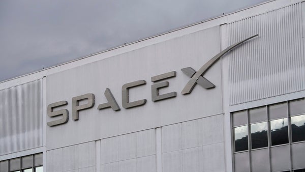 Elon Musk Confirms Ocean Launchpad, Makes Historic Deal to Send Humans Into Space