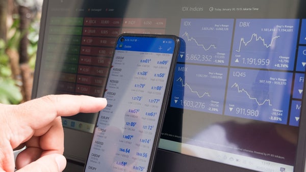Trade Smarter with This Twice-Daily Stock Market Newsletter