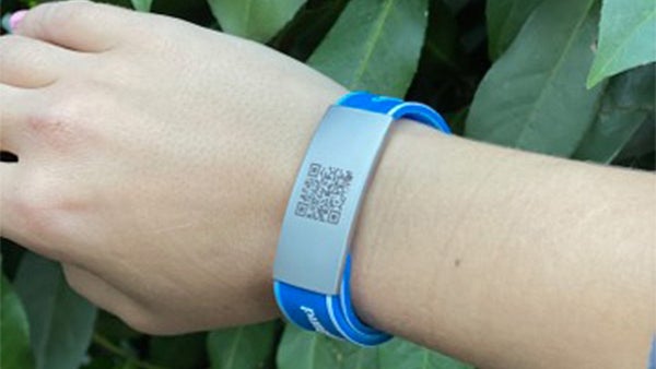 Access Your Vaccination Card Anywhere with This Bracelet