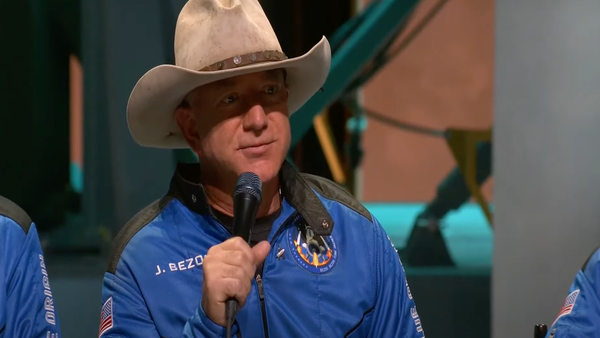 Jeff Bezos Thanks Amazon Employees After Space Flight: 