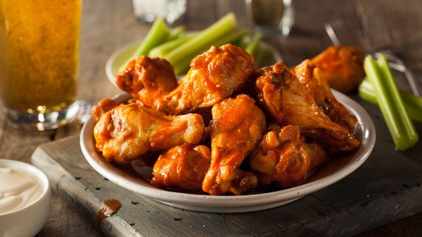 There is a global shortage of chicken wings and thus affects customers, sellers and restaurateurs