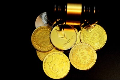 How to Generate Passive Income Through the Cryptocurrency Market