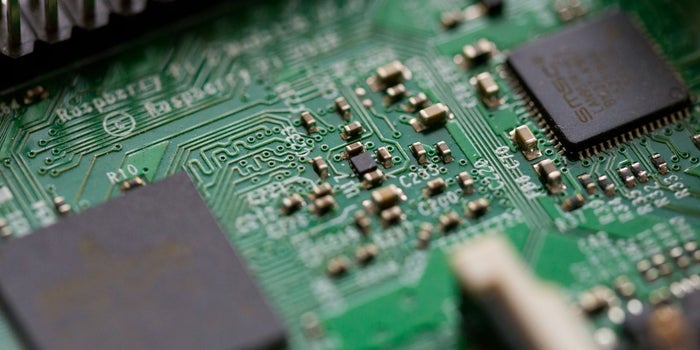 Vietnam's Electronics Industry Appeals to Foreign Investors
