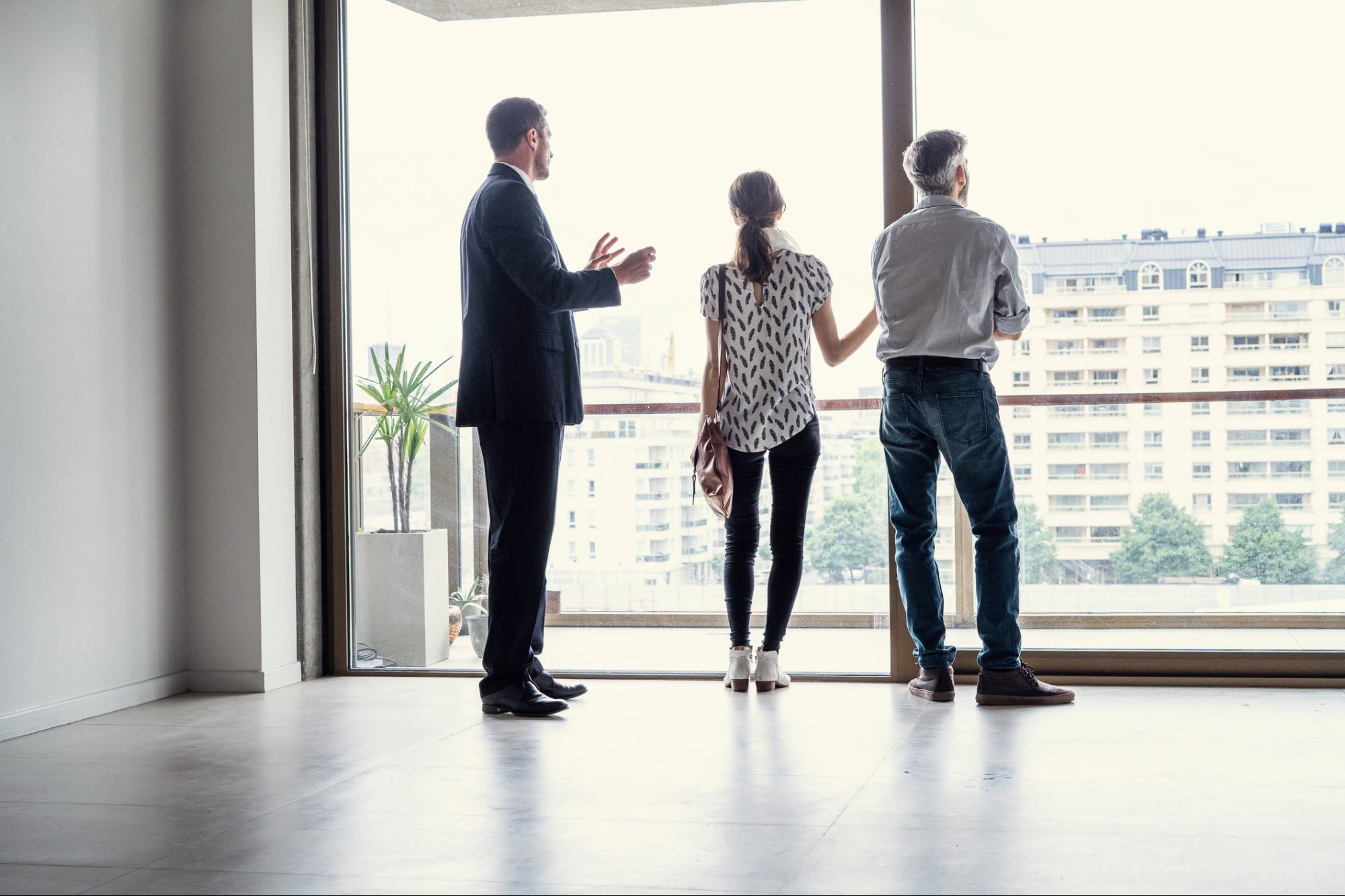 Why Real Estate Agents Should Take Advantage Of BPOs Right Now 